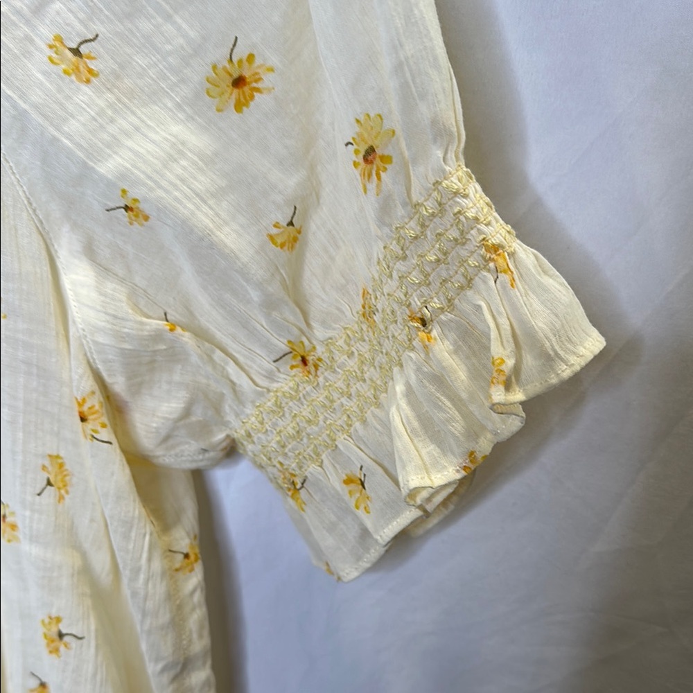 Madewell Cream Short Sleeve Floral Button Front Blouse - Picture 6 of 8